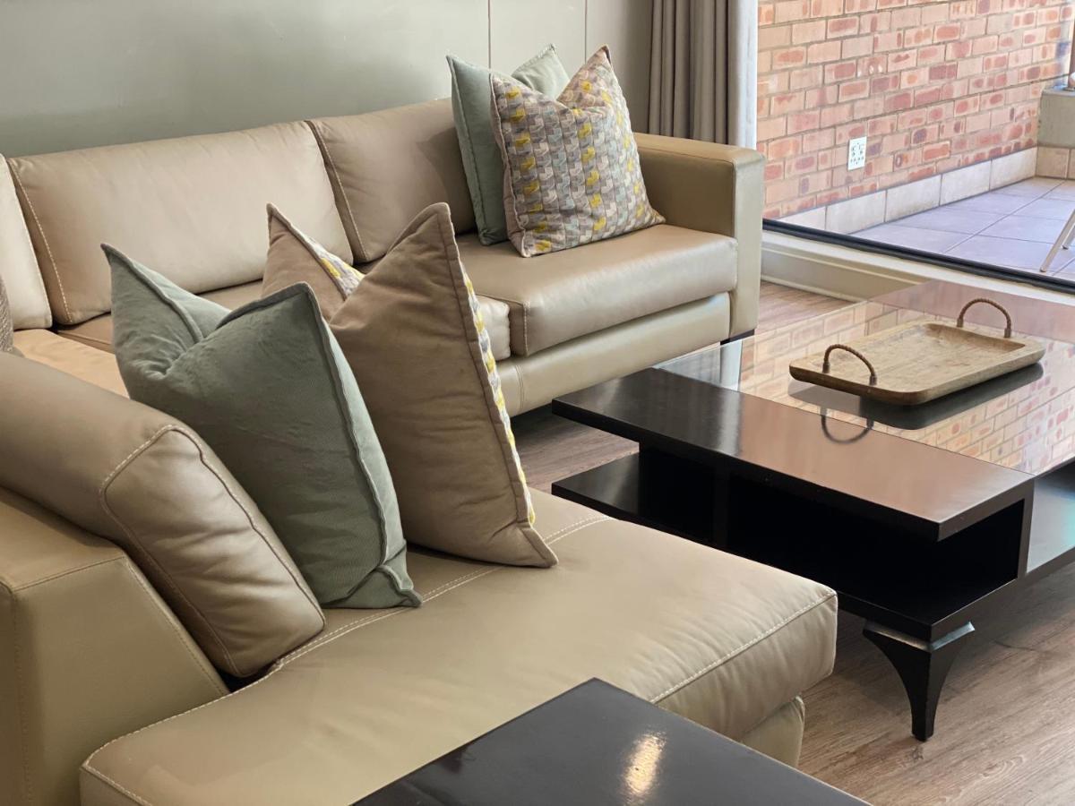 Zuri Residences At Ten Degrees Johannesburg Eksteriør billede