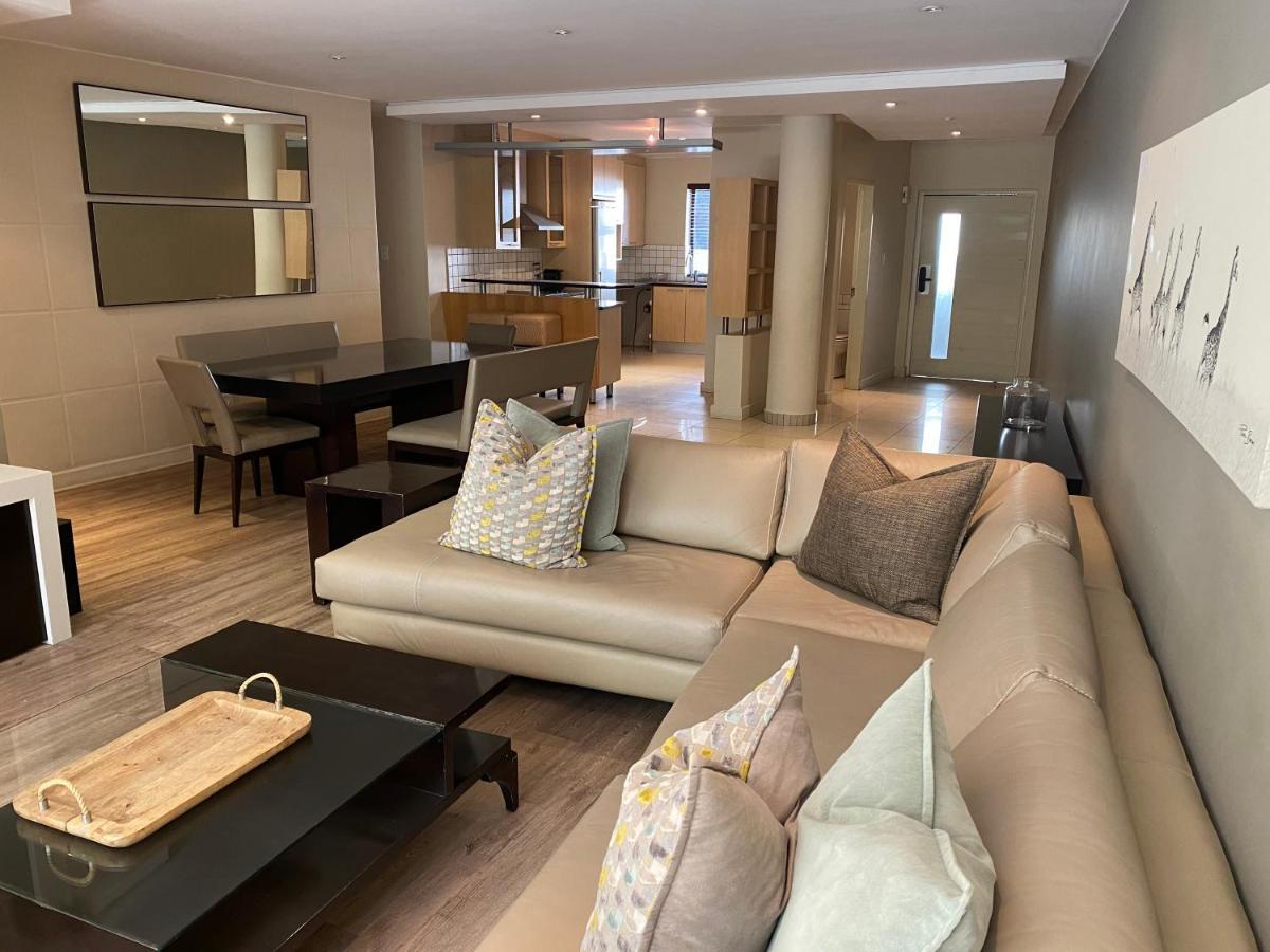 Zuri Residences At Ten Degrees Johannesburg Eksteriør billede