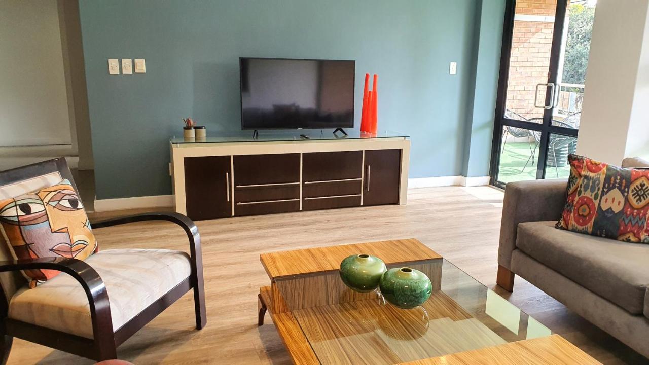 Zuri Residences At Ten Degrees Johannesburg Eksteriør billede